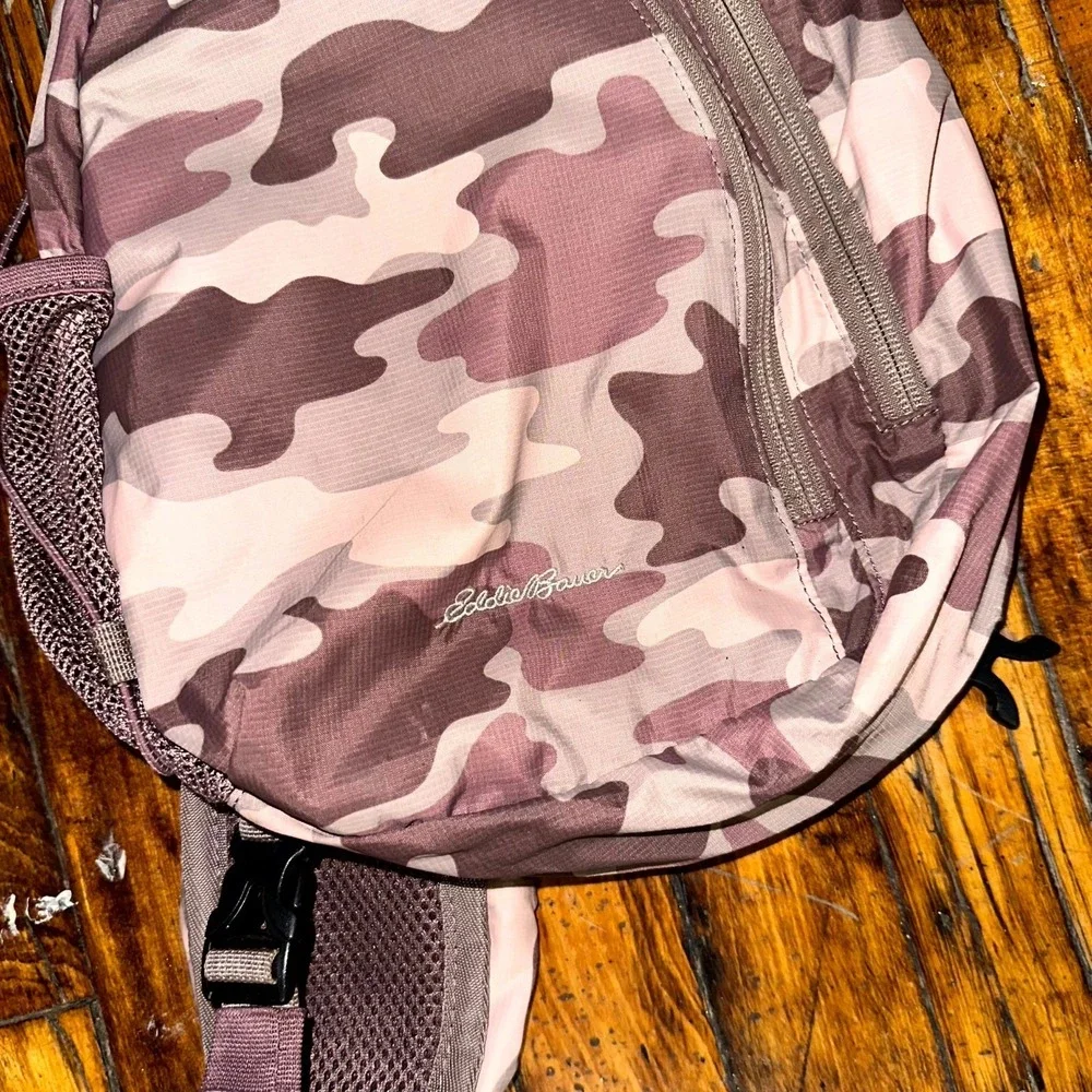 Eddie Bauer 8L Ripstop Sling Pack Brown Camouflage Crossbody Backpack Zipper